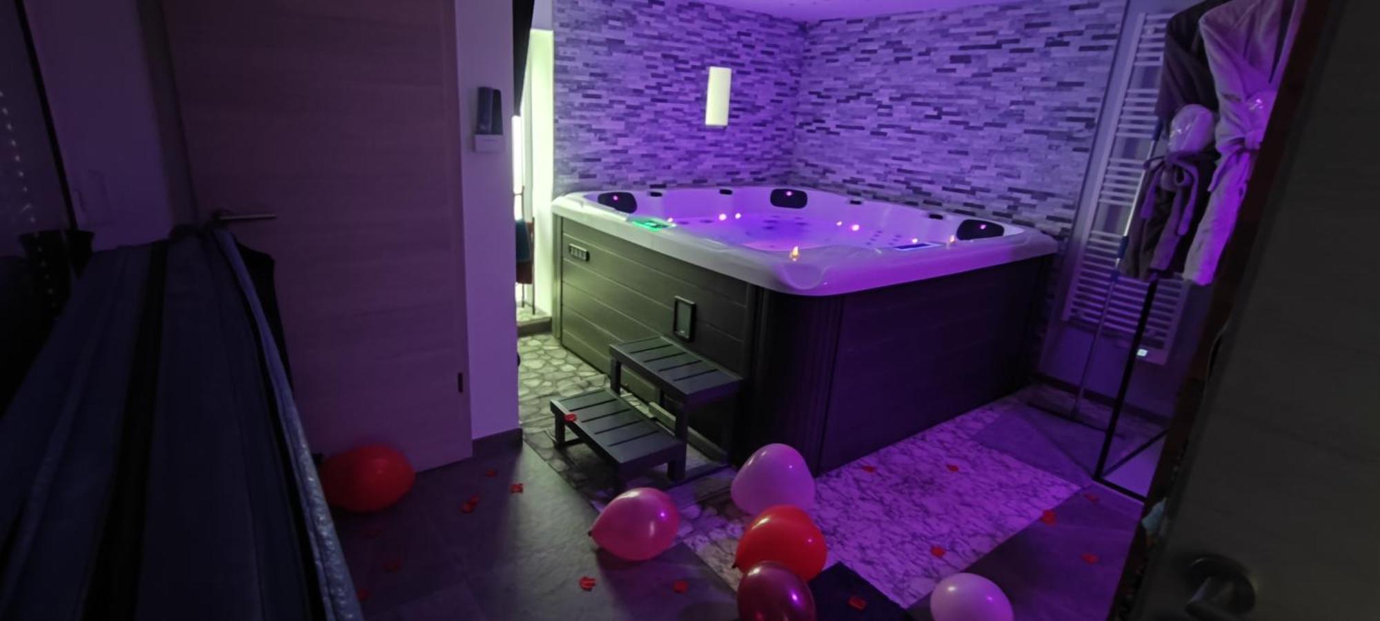 Gite Ange Ou Demon, Jacuzzi, Sauna, Marches De Noel Benfeld Dış mekan fotoğraf